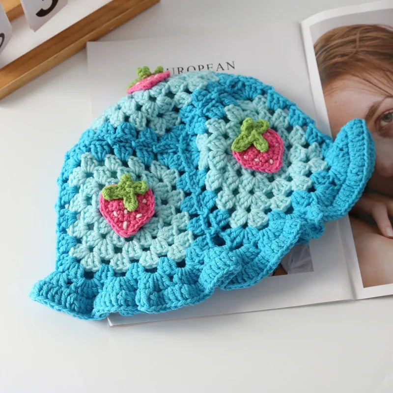 2026New Strawberry Knitted Y2k Crochet Hollow Flower Bucket Hat Women Cotton Handmade Girl Autumn Sweet Cute Basin Hat Wholesale