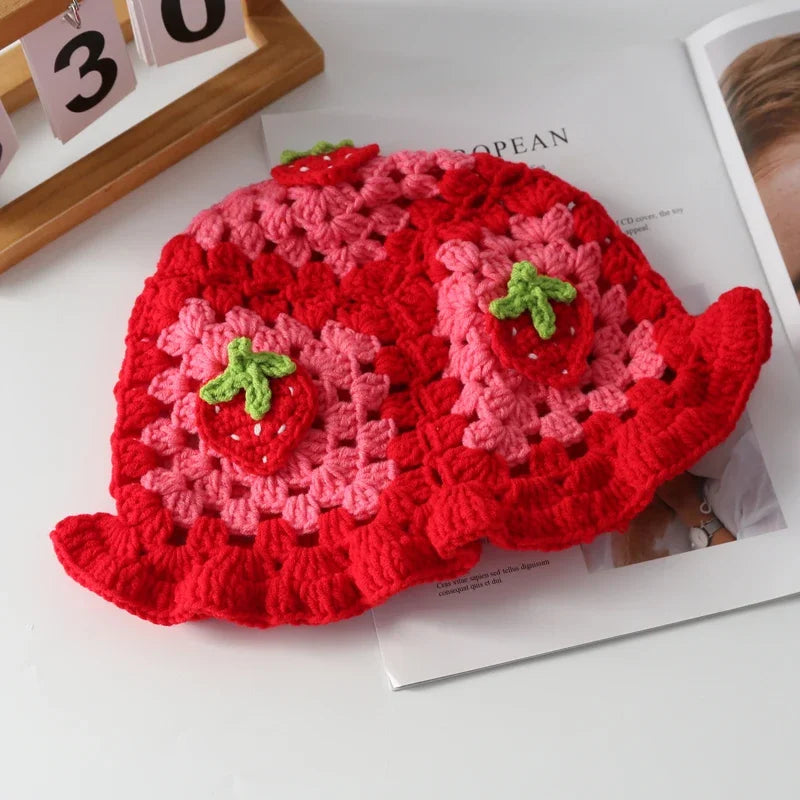 2026New Strawberry Knitted Y2k Crochet Hollow Flower Bucket Hat Women Cotton Handmade Girl Autumn Sweet Cute Basin Hat Wholesale