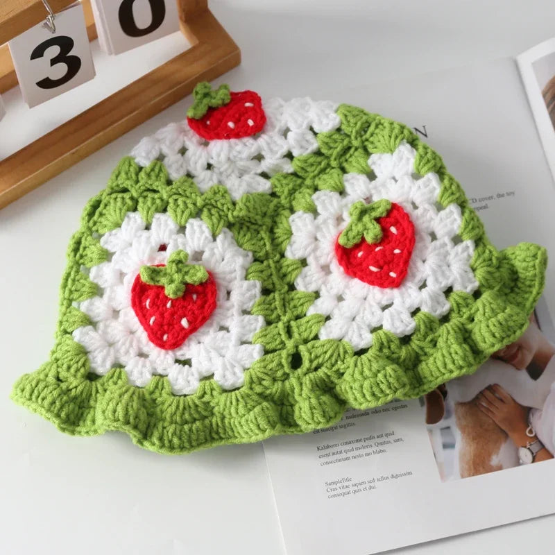 2026New Strawberry Knitted Y2k Crochet Hollow Flower Bucket Hat Women Cotton Handmade Girl Autumn Sweet Cute Basin Hat Wholesale